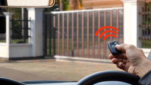 Manutencao-de-Controle-Remoto-de-Portao-Eletronico